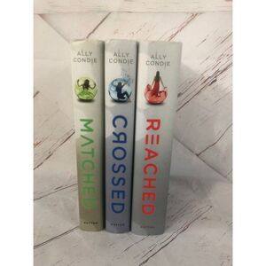 Matched crossed reached book alli condi set of three
